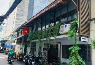 Cần Bán Nhà Hẻm 8m Cao Thắng, Quận 3 - Diện Tích Rộng, Tiềm Năng Kinh Doanh Lớn!