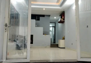 BÁN NHÀ 2 TẦNG TẠI BÌNH THẠNH - CÁCH MẶT TIỀN XVNT CHỈ 6,7 TỶ