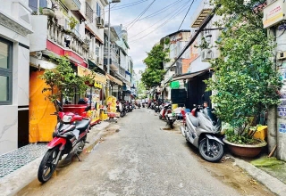 Bán nhà Hẻm xe hơi 6 mét . Phường 3, Bình Thạnh, Chỉ 7 Tỷ.