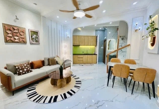 BÁN NHÀ ĐẸP – HẺM XE HƠI NHỎ, PHƯỜNG 21, BÌNH THẠNH – CHỈ 4,85 TỶ .