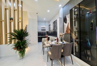 BÁN NHÀ ĐẸP FULL NỘI THẤT, SÁT MT LÝ THÁI TỔ Q10 - 38M², 3PN - GIÁ CHỈ 7.5 TỶ!